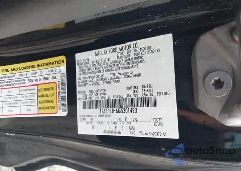 2016 Ford Mustang Ecoboost z USA, uszkodzony, nr VIN 1FA6P8TH6G5301493